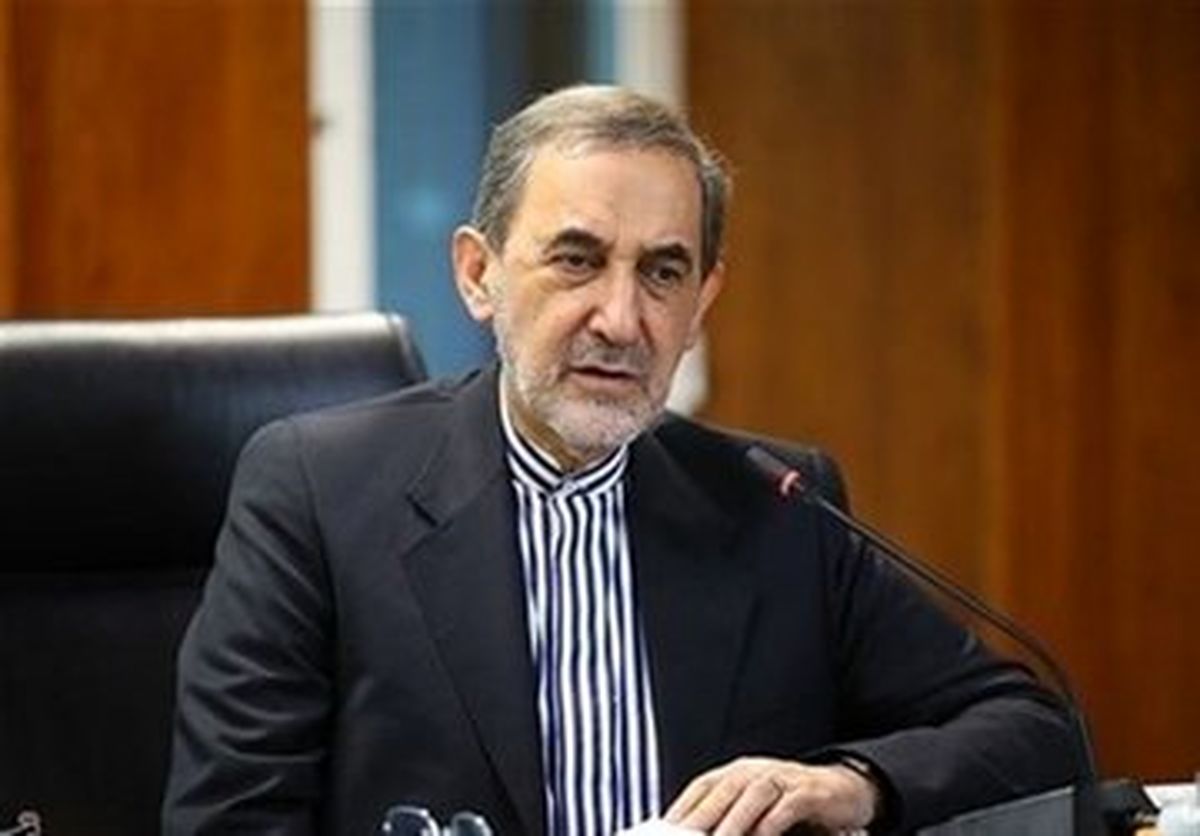  واکنش ولایتی به تناقض گویی های مکرر ترامپ و همکارانش در جریان مذاکرات 