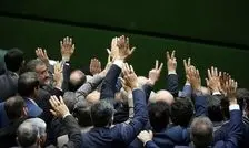 تندروها به خاطر منافع شخصی با مذاکره مخالفند/ حکمرانان ما نباید به آوازهای نکبت‌آور این جغدهای شوم اعتنا کنند

