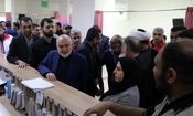 استاندار خوزستان امشب کنار مردم زلزله‌زده مسجدسلیمان می‌ماند/ ایجاد سه کمپ اسکان اضطراری