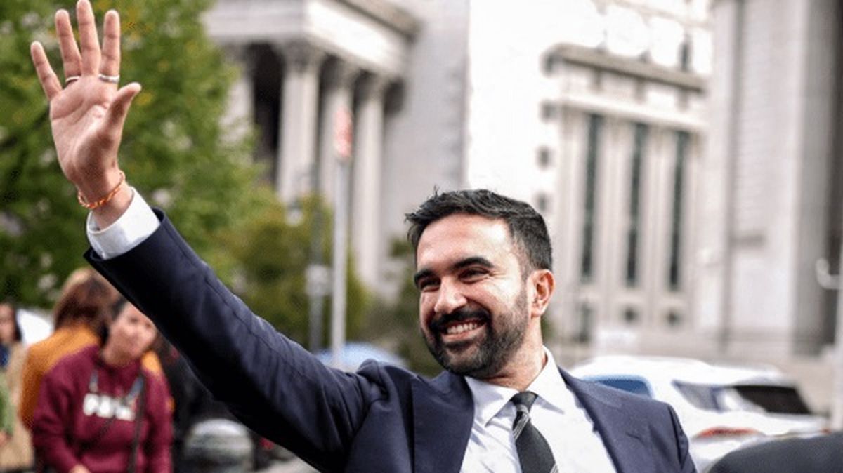 شهردار مسلمان نیویورک در کنار یهودیان نیویورک در ضیافت شام/ ویدئو