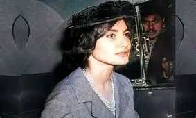 سفر در تاریخ؛ جلسه «شهناز پهلوی با هویدا و درباری ها»؛ سال 54