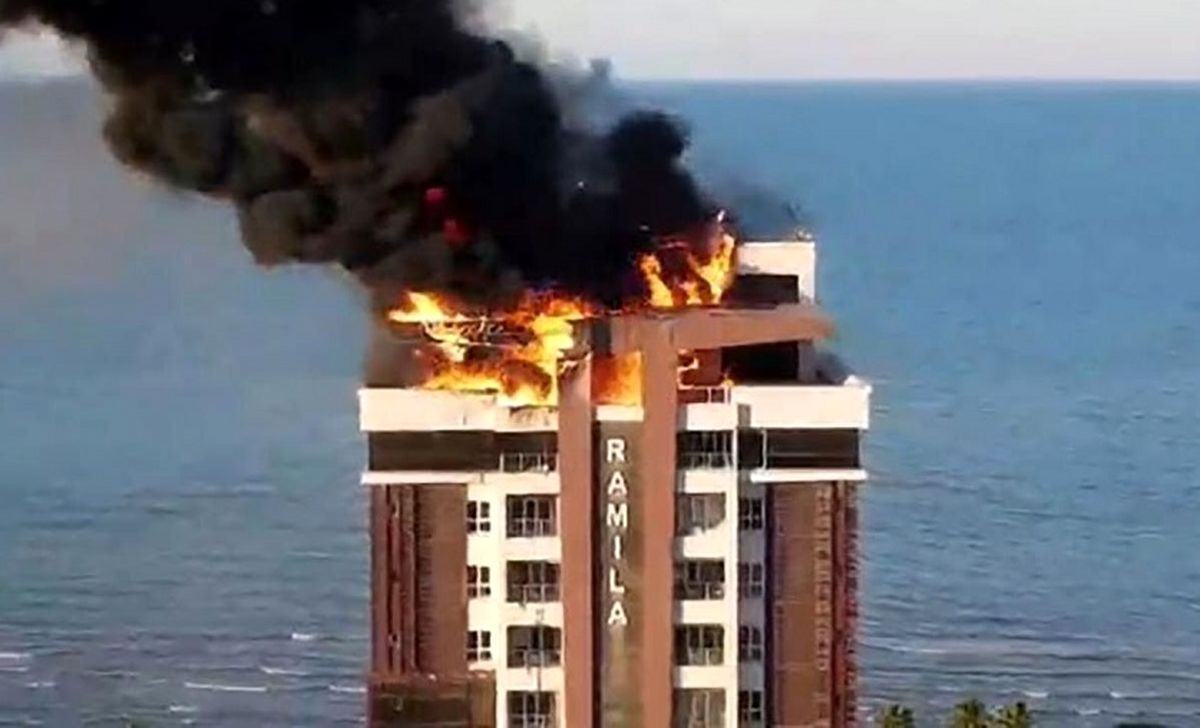 آتش‌سوزی گسترده برج رامیلا چالوس خاموش شد/ عکس