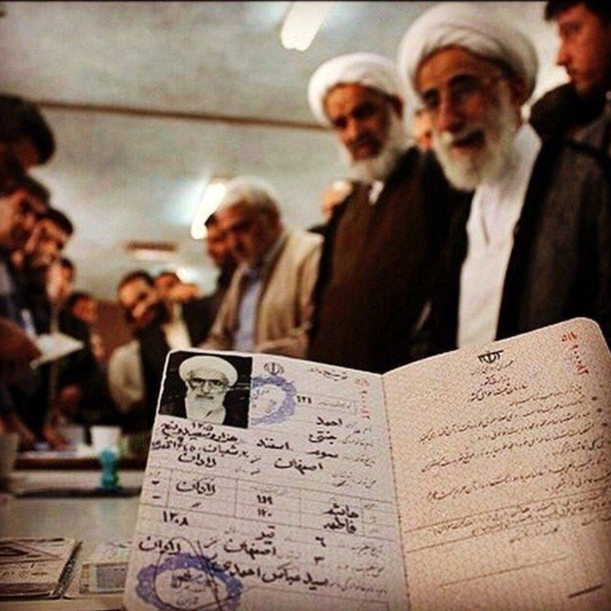 آیتالله جنتی چند سال دارد؟
