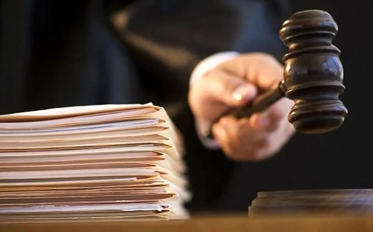 پسر عاشق از اتهام قتل دوستانش تبرئه شد