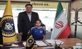 آرات حسینی به سپاهان پیوست

