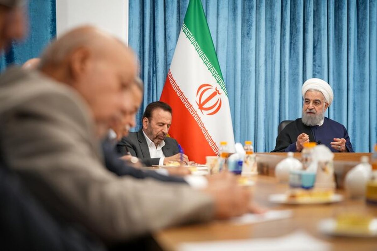 روحانی: مذاکره سخت ولی امکانپذیر است/ معنی ندارد بار بر گُرده اکثریت مردم و امتیاز برای اقلیت کوچک باشد/ دوگانه «جنگ یا تسلیم» غلط است/ باید توازن قوا با اسرائیل، آمریکا و ناتو را حفظ کنیم/ میتوانیم جنگ را عقب بیاندازیم و حتی منتفی کنیم