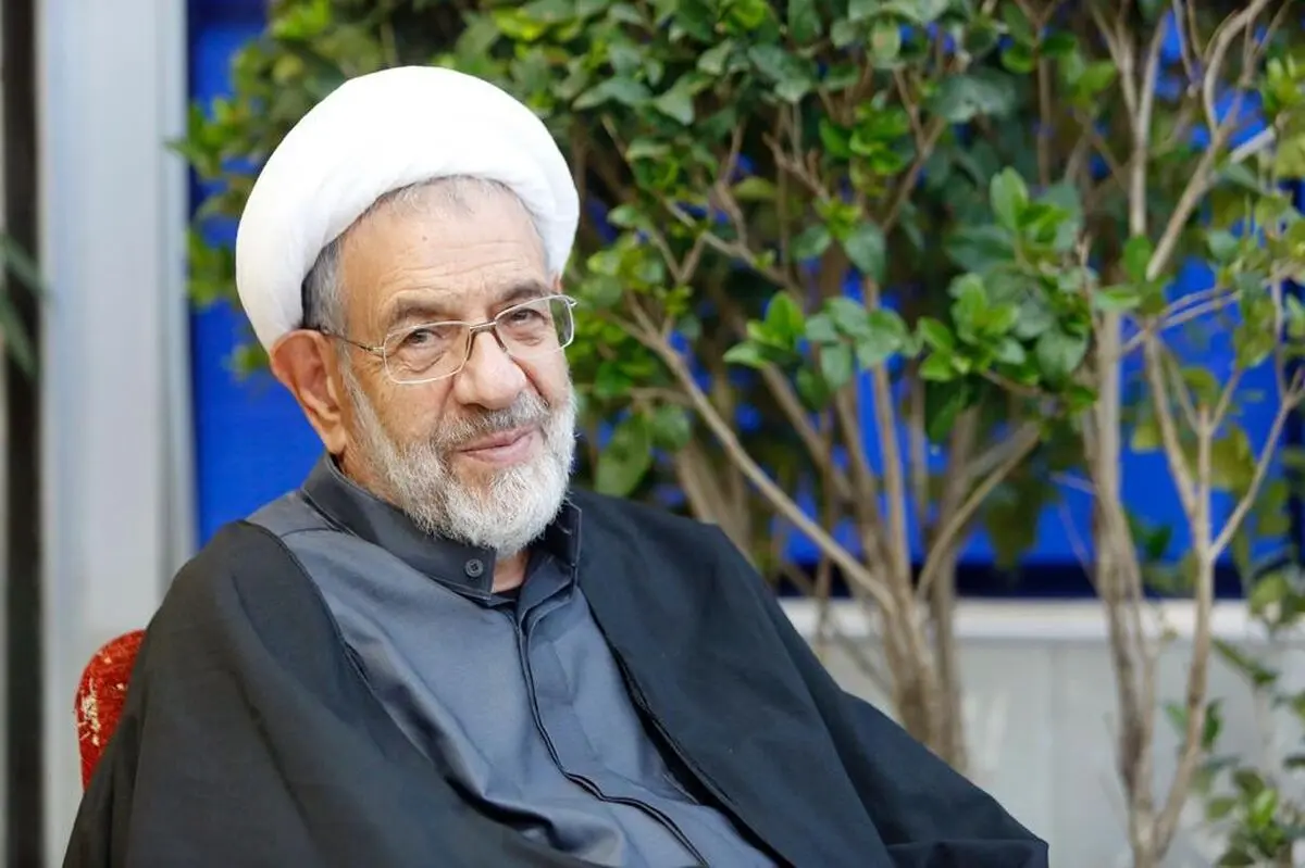 عیادت قدرت اله علیخانی از مهدی کروبی در بیمارستان