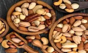 وقت و زمان نامناسب برای خوردن آجیل