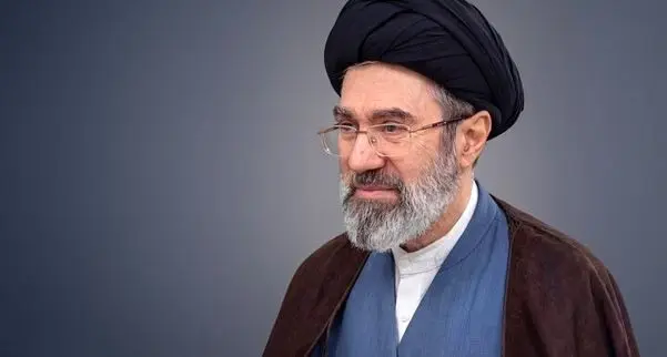 پیام رهبر انقلاب درباره تفاهم‌نامه ایران و آمریکا/ بنده نظر دیگری داشتم؛ از باب تعهدی که رئیس‌جمهور به بنده دادند اجازه‌ آن را صادر نمودم‌/ از این لحظه ما منتظر تحقق شروط خواهیم بود