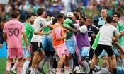 مسی و یارانش هم فینال را باختند هم اخلاق را