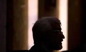 آقای سعید جلیلی! چرا معاون اول و وزرای خود را معرفی نمی‌کنید؟/ جلیلی در آینده نیز رئیس جمهور دولت در سایه است