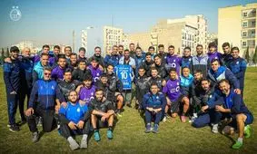 هافبک استقلال بخشیده شد

