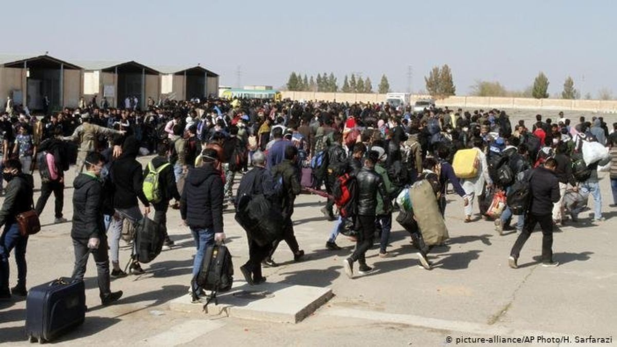 تصویری از هجوم هزاران مهاجر افغانی به ایران!/ ویدئو
