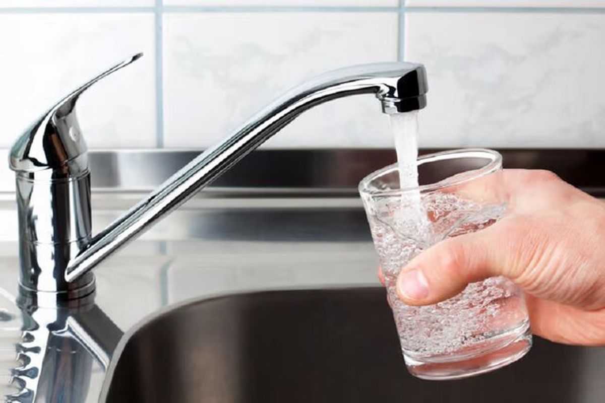 سلامت آب آشامیدنی به طور مکرر سنجش میشود
