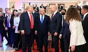 به جای صلح نوبل، کبوتر صلح به ترامپ رسید!/ عکس

