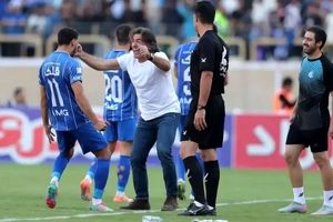 باخت ۰-۳ فجر سپاسی مقابل استقلال؛ صدرنشینی بی‌رحمانه آبی‌ها!
