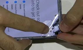 احتمال شکایت کاربران از سامسونگ؛ مشتریان از دوام گوشی های تاشو راضی نیستند