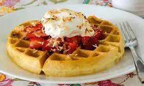 طرز تهیه وافل خانگی ساده و خوشمزه