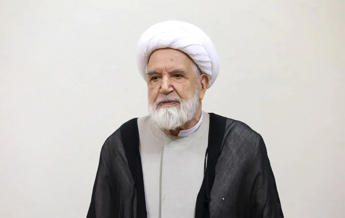 دیدار آیت‌الله موسوی خوئینی‌ها با مهدی کروبی/ عکس

