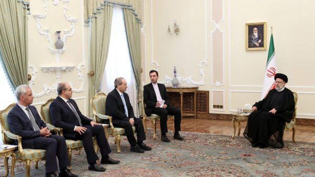 جزئیات دیدار هم زمان رئیسی با 3 وزیر دولت سوریه در تهران