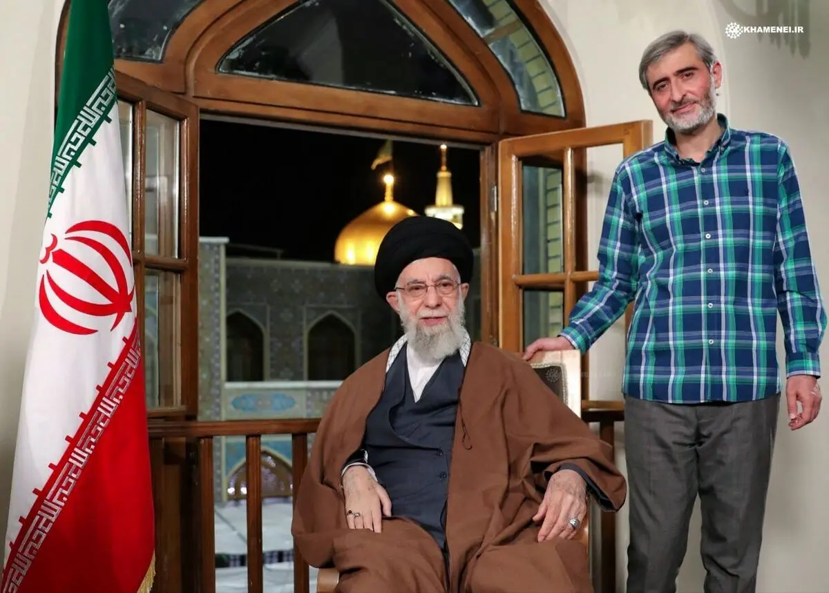 دیپلماتی پابرهنه و داغ بر دل؛ تصویری از برادر شهید مصباح‌الهدی باقری، داماد رهبر شهید