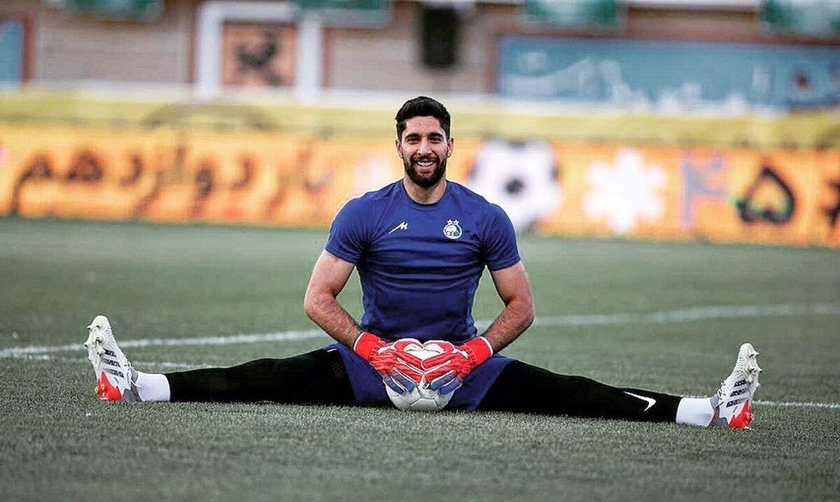 بازیکن استقلال هک شد