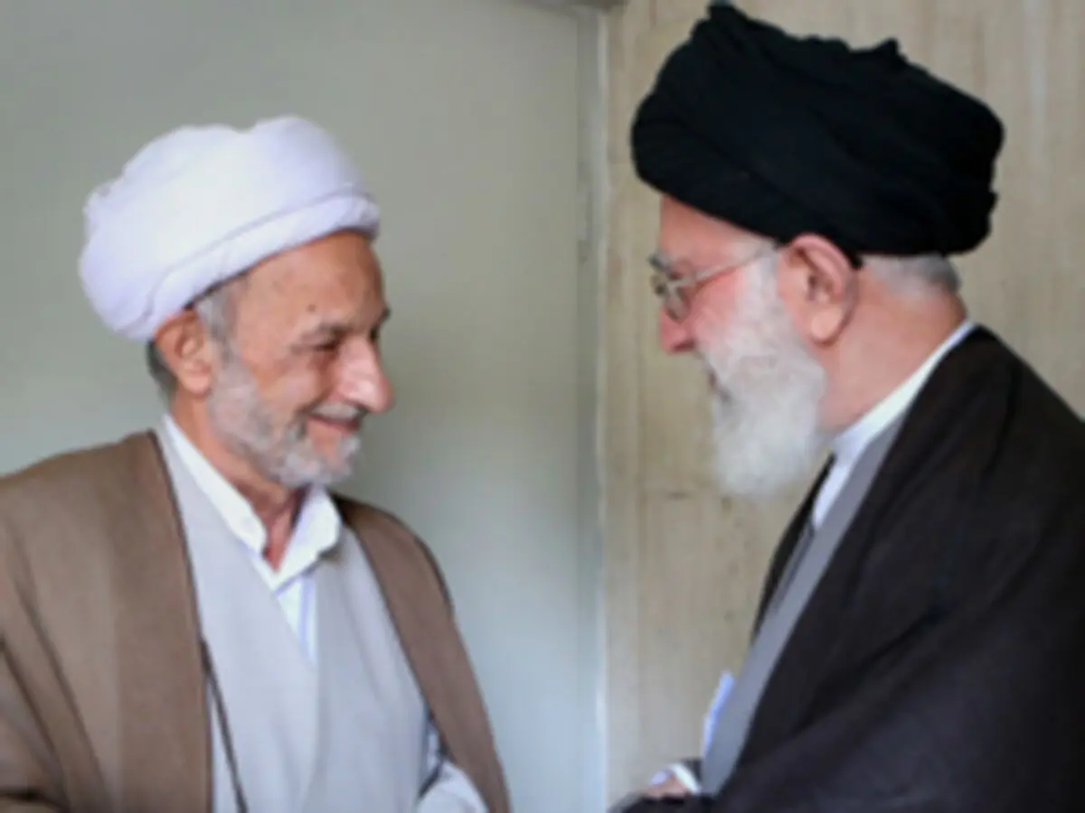پیام تسلیت رهبر انقلاب درپی درگذشت حجت‌الاسلام حاج شیخ غلامرضا اسدی

