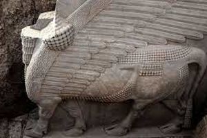 کشف گاو بالدار ۲۷۰۰ ساله در حفاری‌های باستان‌شناسی در عراق