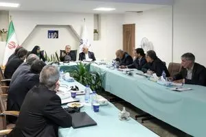 پزشکیان: خسارات واردشده به زیرساخت‌های حمل‌ونقل باید از مراجع بین‌المللی پیگیری شود/ دستور رئیس‌جمهور برای تسریع بازسازی زیرساخت‌های آسیب‌دیده و فعال‌سازی مسیرهای جایگزین