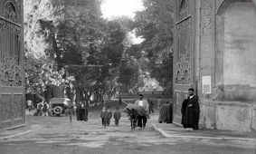 سفر به عصر قاجار؛ دلقک، دلّاک و درویش/ تصاویر