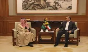 دیدار وزیران امور خارجه ایران و عربستان در پکن/عکس یادگاری و خوش و بش وزاری ایران، عربستان و چین