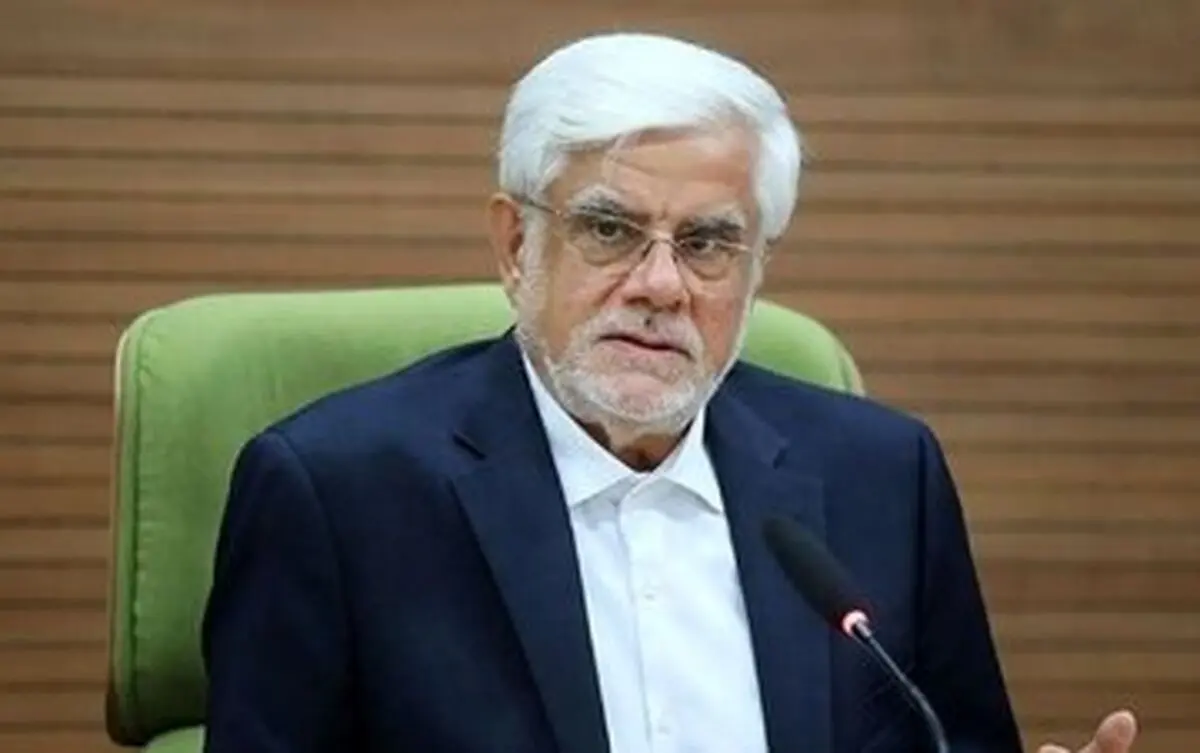 تصاویری از دیدار عارف با جمعی از اعضای حزب کارگزاران/ فائزه و محسن هاشمی هم بودند