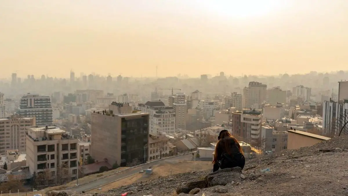 از سایه جنگ تا سقوط پول ملی | ایران سال ۲۰۲۵ را چگونه به پایان می‌برد؟ 