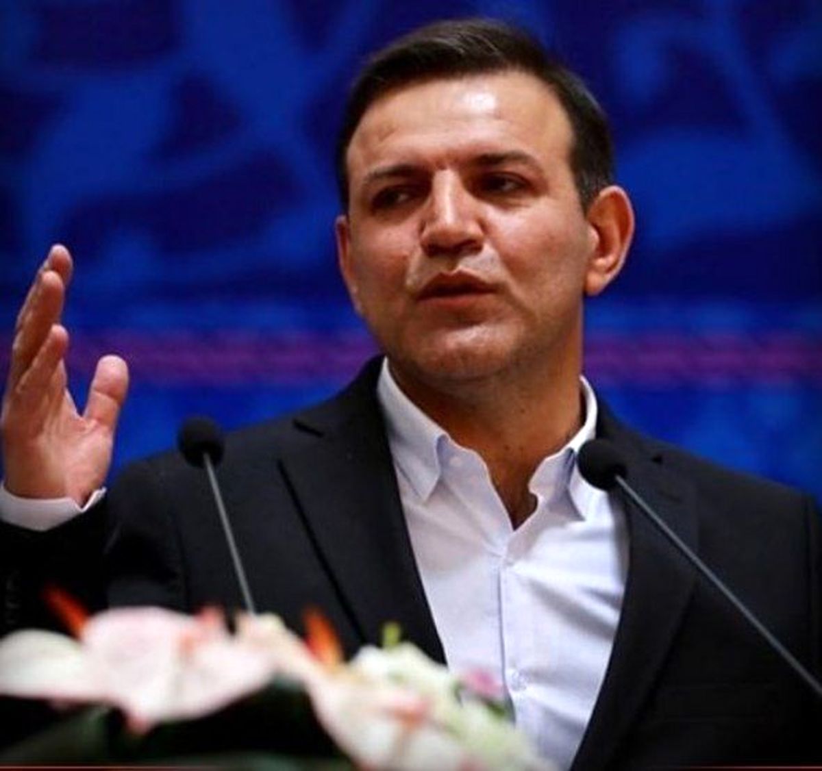 عزیزی خادم 2 سال محروم شد