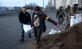 روزنامه کیهان: مردم اوکراین حتی به اندازه یک مترسک هم مقاومت بلد نیستند

