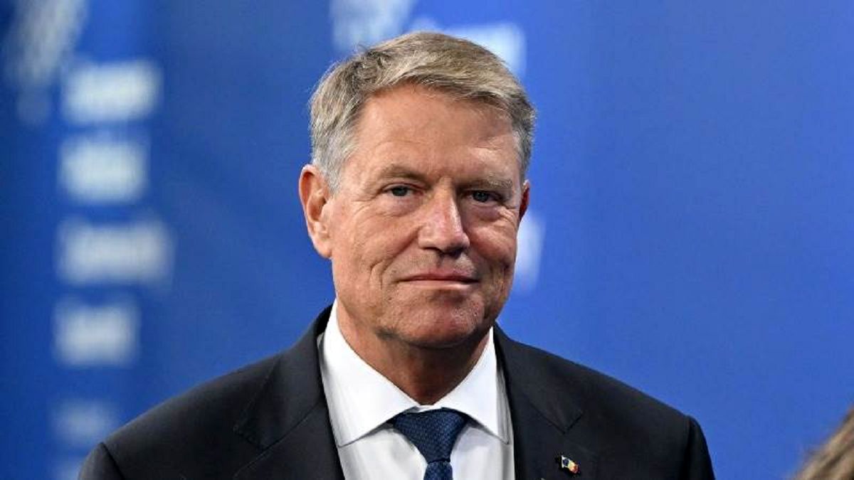 رئیسجمهور رومانی استعفا میدهد