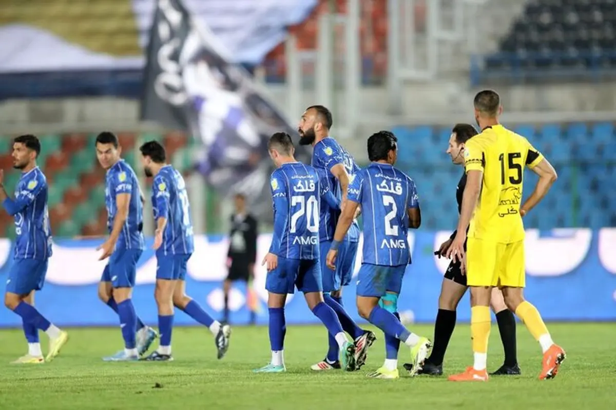 کادر فنی تیم فوتبال استقلال تکمیل می شود
