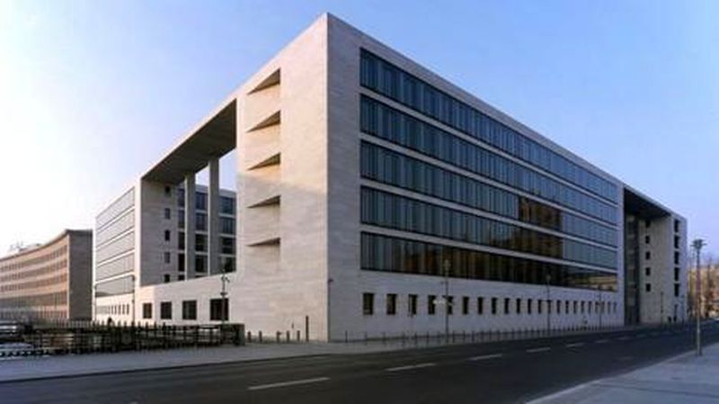 آلمان کنسولگری های ایران را تعطیل میکند