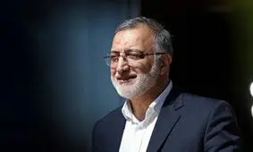 ژست و لبخند زاکانی در میان دختران دهه نودی