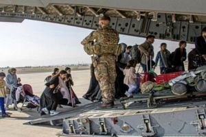 ربودن کودک افغانستانی توسط نظامی آمریکایی را با جدیت بررسی می کنیم/ ویدئو