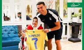 تکاور کلاه سبز ارتش پیراهن رونالدو را به فاطمه حمامی تحویل داد!/ ویدئو

