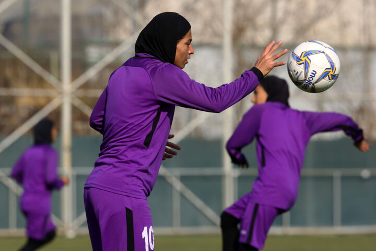 گلایه ملی‌ پوش فوتبال زنان از مسئولان فدراسیون