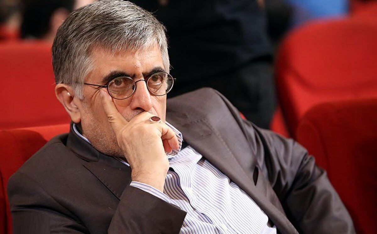 هیچکس قبول نمیکند که از میان بازندگان انتخابات، مدیر منصوب شود/ اصولگرایان دنبال بهانه جویی هستند؛ اگر از بحث انتصابات هم بگذرند، سپس به بند کفش پزشکیان ایراد خواهند گرفت