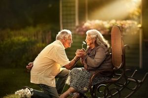سالمندان هم نیاز به عشق و رابطه دارند