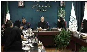 عارف: همه باید به نتیجه مذاکرات احترام بگذارند/ کسانی که قادر نیستند حتی دعوای 2 برادر را حل کنند، چگونه می‌توانند برای حل اختلافات تاریخی و راهبردی بین ایران و غرب راه‌حل بدهند؟/ اختلاف‌نظرها درباره مذاکرات نباید به دعوای داخلی و مخالفت تبدیل شود
