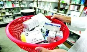 مقام وزارت بهداشت: ارز ترجیحی برای تامین دارو و تجهیزات پزشکی تاکنون حذف نشده است/ شروع اظهارات متناقض وزارت بهداشت در سال جدید

