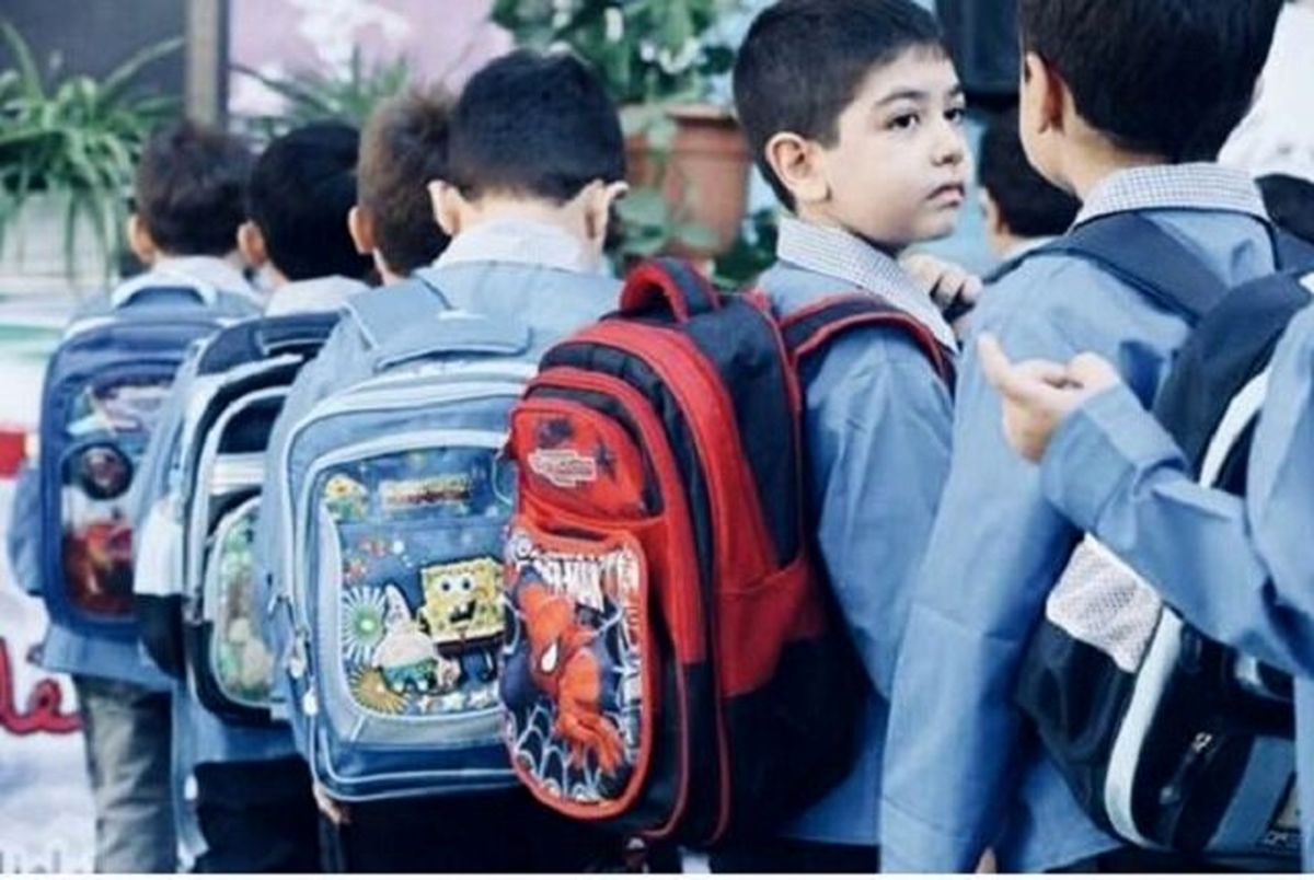 استفاده نادرست از کوله پشتی، تهدیدی برای سلامت دانش آموزان است
