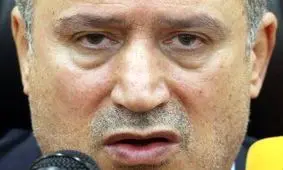 پول در خدمت «تاج» و تختش