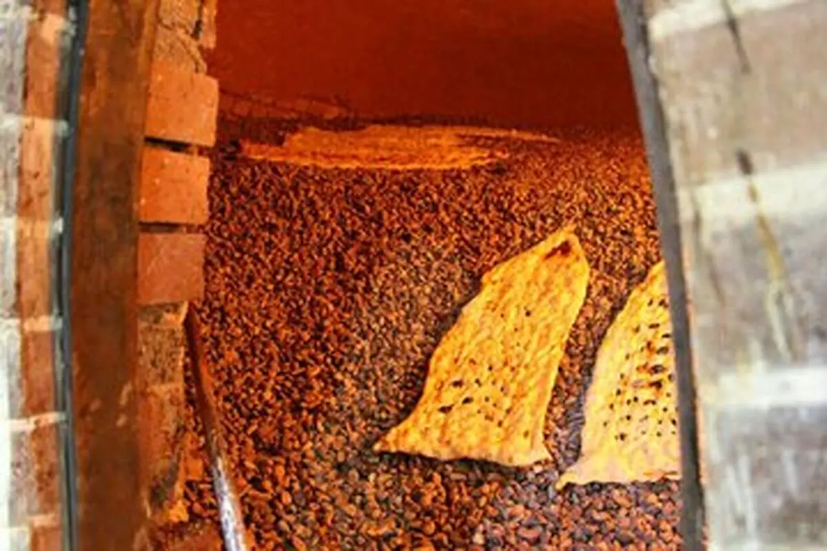 افزایش قیمت نان سنتی یارانه دار فعلا منتفی است/ نان به کالابرگ اضافه می‌شود؟