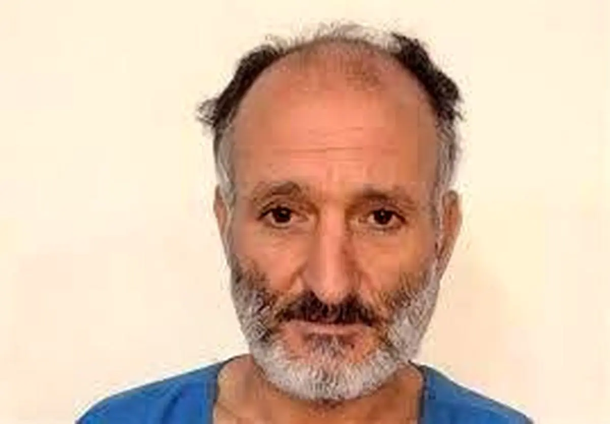 انتشار تصویر بدون پوشش سارق حرفه‌ای داخل خودرو برای شناسایی شکات/ ویدئو